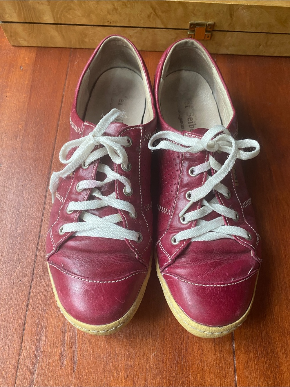 Josef Seibel Caspian Sneaker Shoes Womens 40 Lace Up Casual Low Leather Dark Red